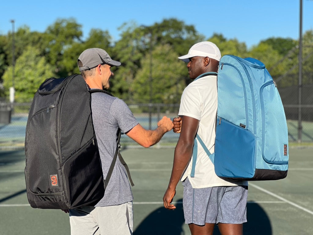 Tennis bag at Geau Sport – designed for players, offering durability, style, and functionality.